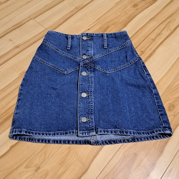 Size 4 Topshop Denim Mini Skirt - Picture 1 of 4